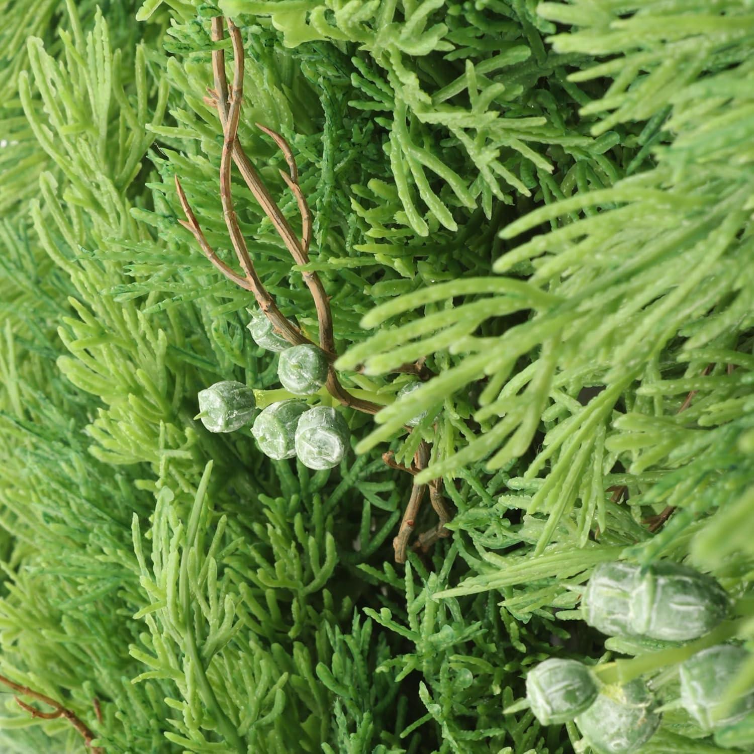 22-Inch Green Juniper and Brown Twig Christmas Wreath