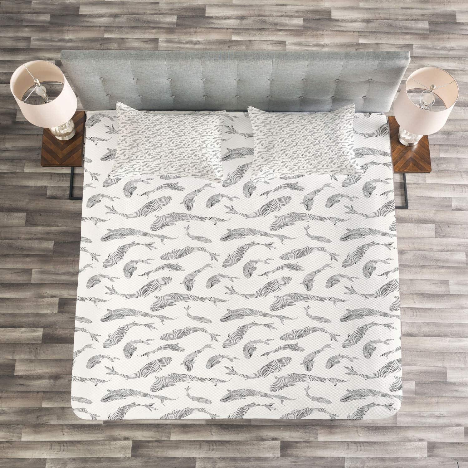 Ambesonne Ambesonne Floral Bedspread Set Flowers Petals and Buds Red Green