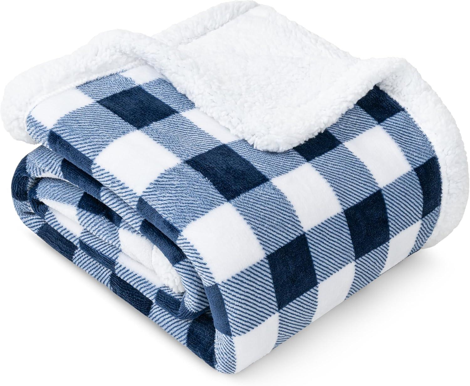 PAVILIA Buffalo Plaid Sherpa Blanket Throw | Fuzzy White Navy Blue Checkered Flannel Fleece Blanket for Couch Bed | Fluffy Warm Soft Plush Microfiber Blanket | 50x60