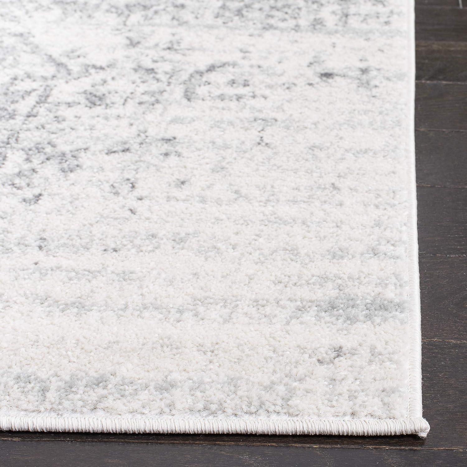 Madison MAD603 Power Loomed Accent Rug - Silver/Ivory - 3'x3' - Safavieh.