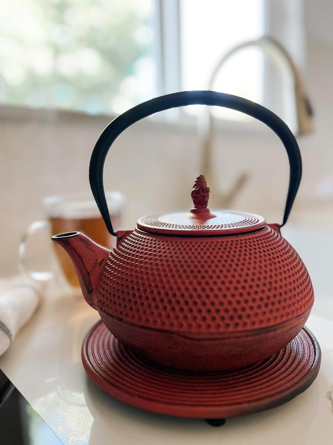 Frieling JA "Arare" CAST IRON TEAPOT 40.5 fl. oz. Red with trivet