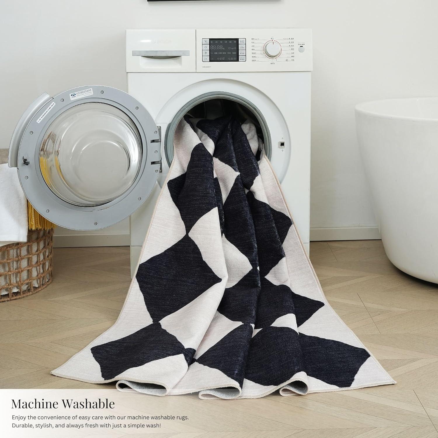 Corrigan Studio® Haylee Super Lightweight Plastic Straw Rug Checkered Black/White Outdoor Area Rug