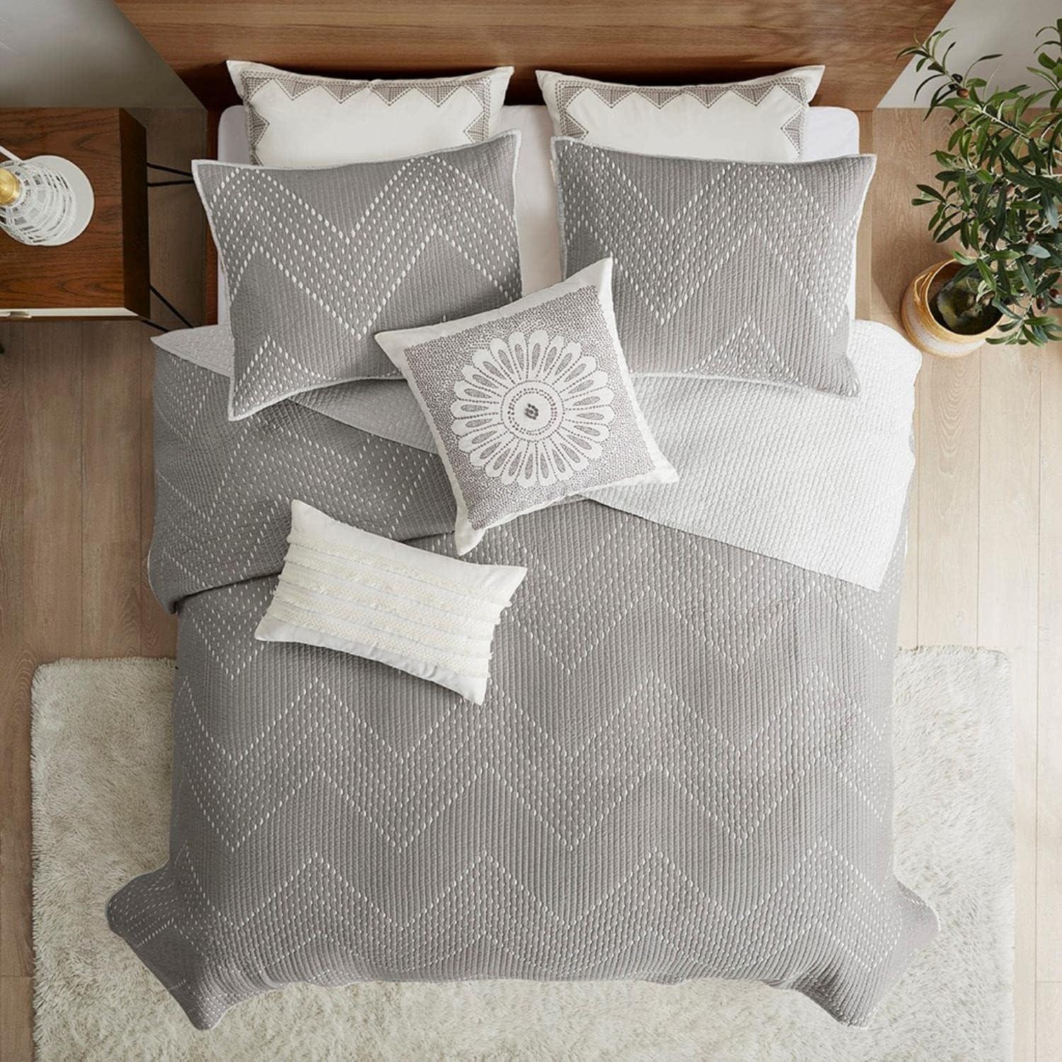 INK+IVY Pomona Winnie Embroidered Cotton 3 Piece Quilt Set