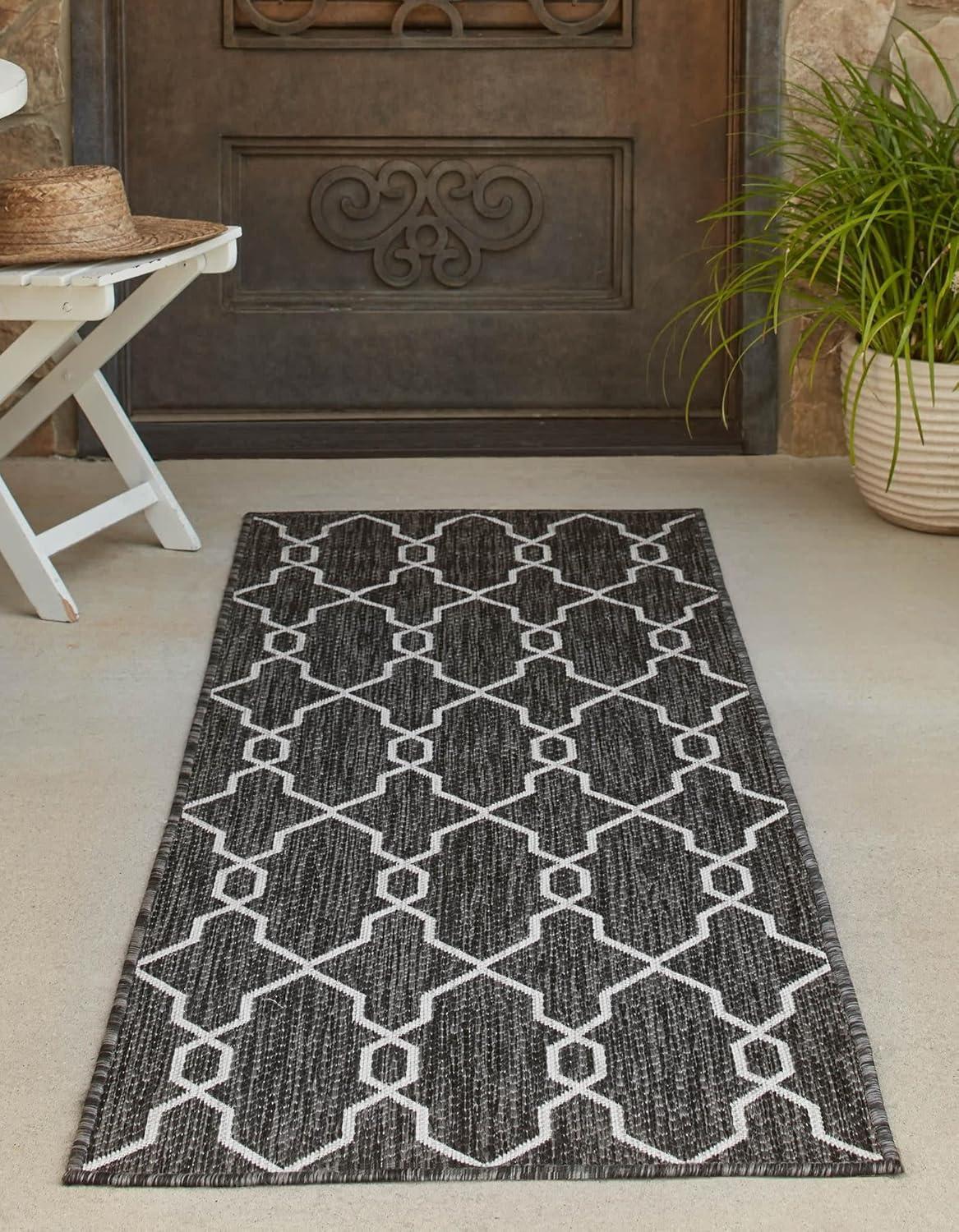 Unique Loom 2' 0 x 6' 1 Runner Indoor/Outdoor Trellis Charcoal Runner Rug