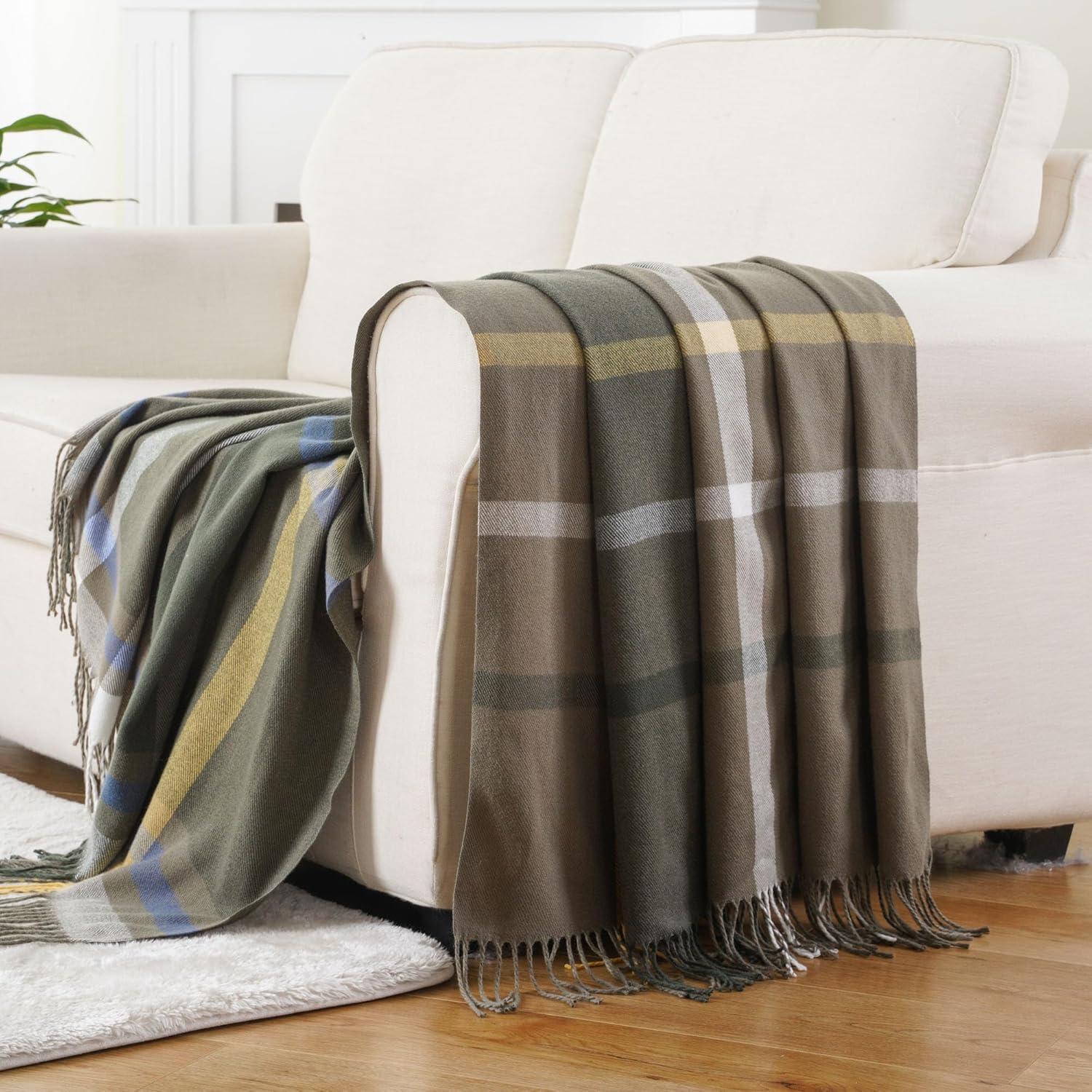 Battilo Classic Plaid Throw Blanket for Couch,Black&Beige,Buffalo Check Pattern Blanket for Picnic,50"x60"