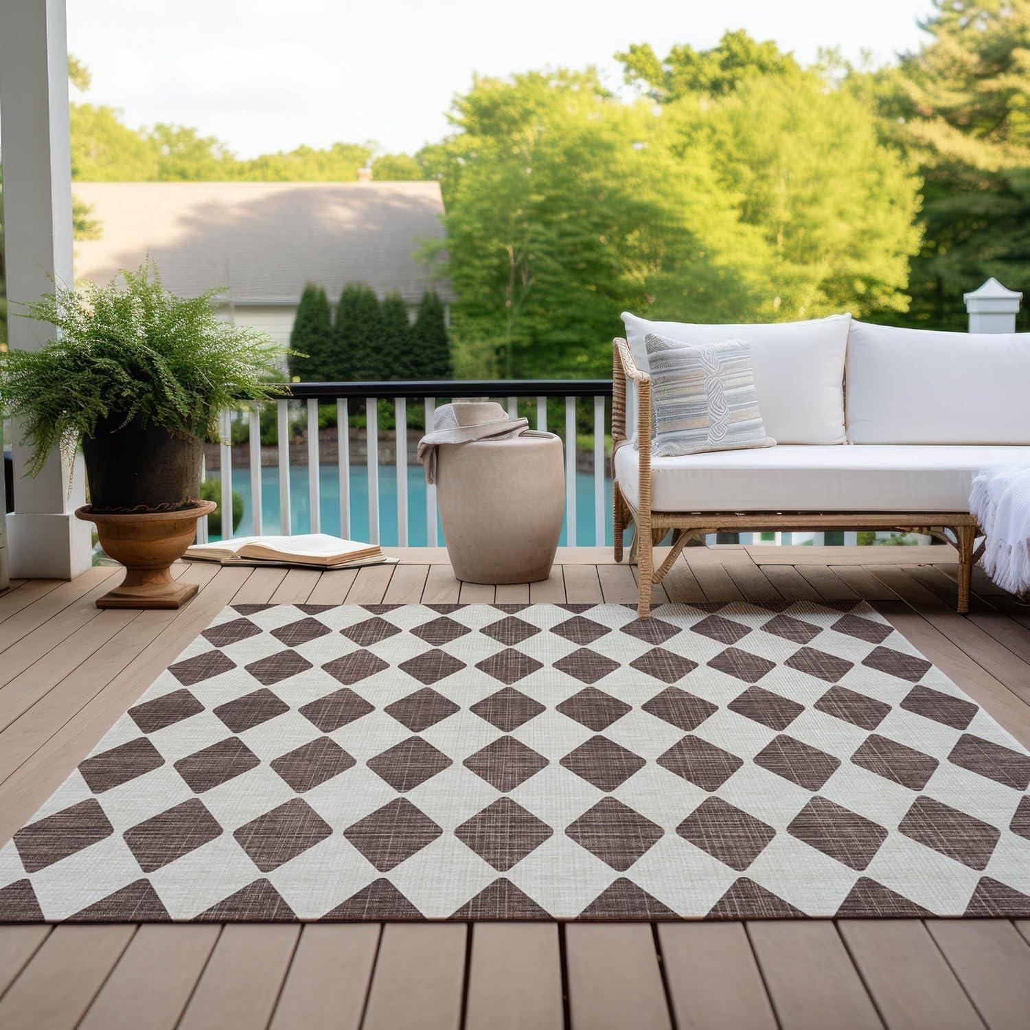 Brown Diamond Pattern Synthetic 8' x 10' Washable Rug