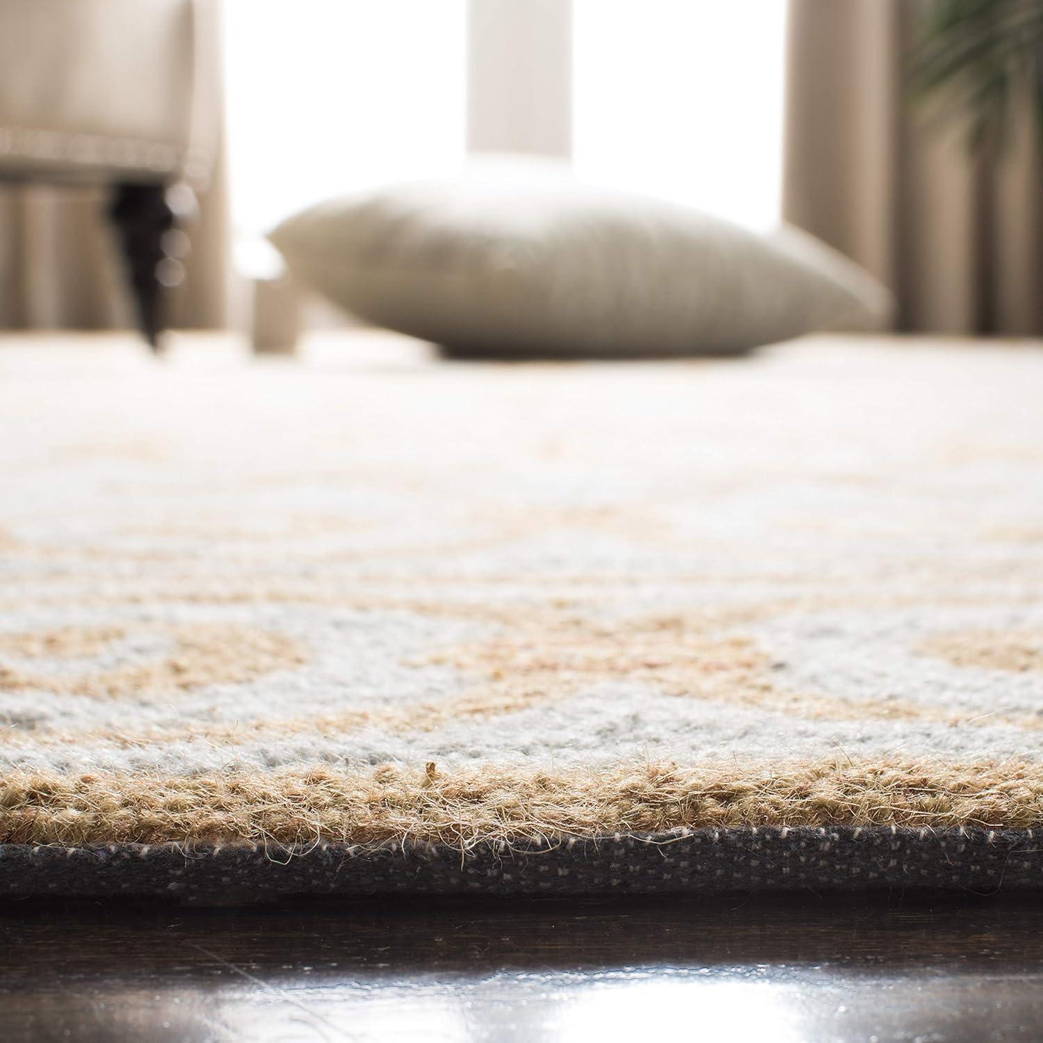 Safavieh Hand Hooked Wool Pile Oriental Rug