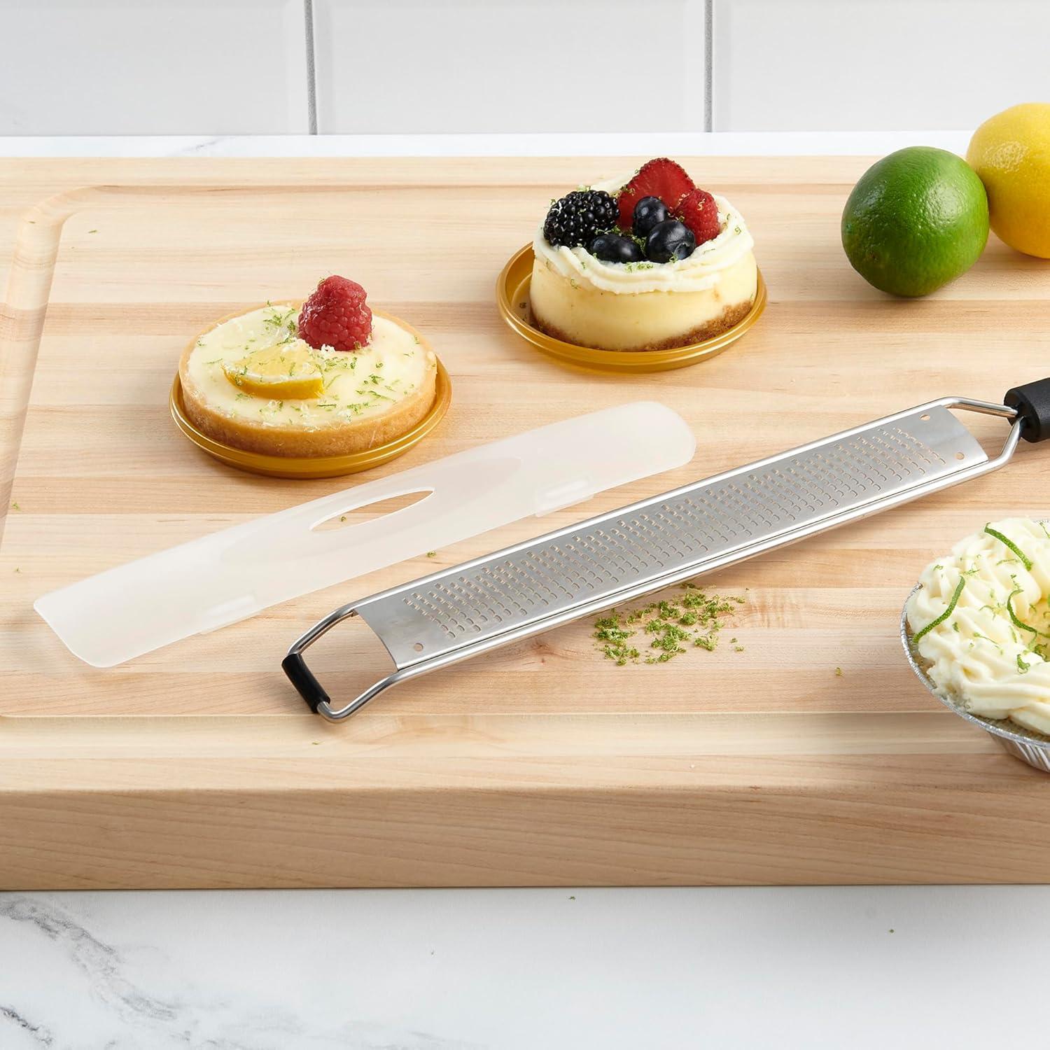 Black Handle Stainless Steel Fine Etched Grater Zester with Cover