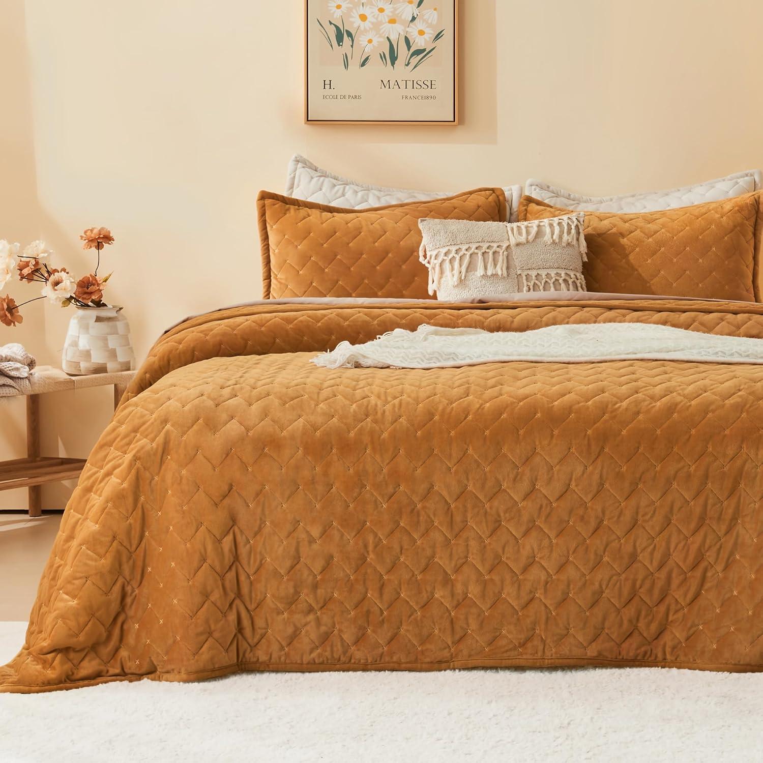 Chezmoi Collection Diamond Stitch Reversible Plush Distressed Velvet Quilt Set