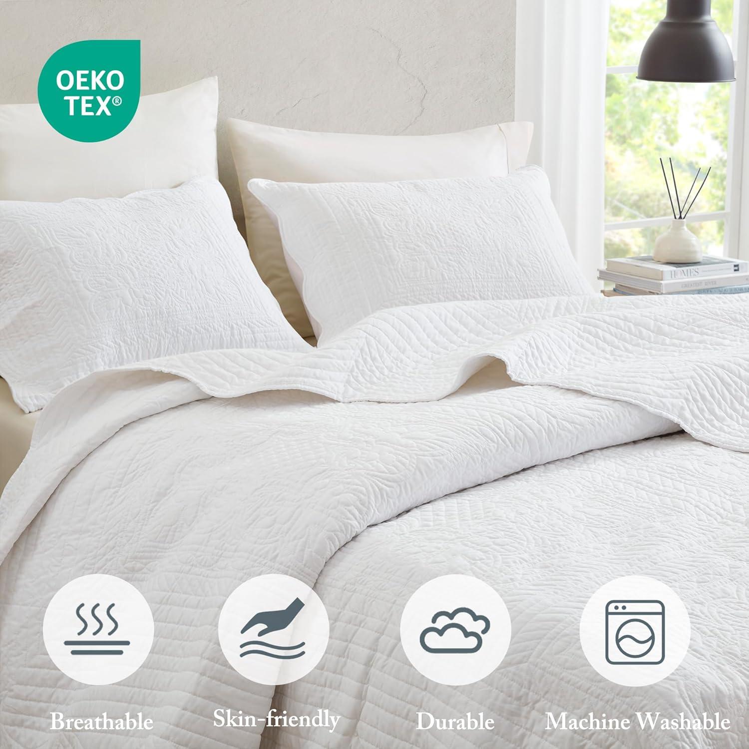 Tuscany Scalloped Edge Quilt Set