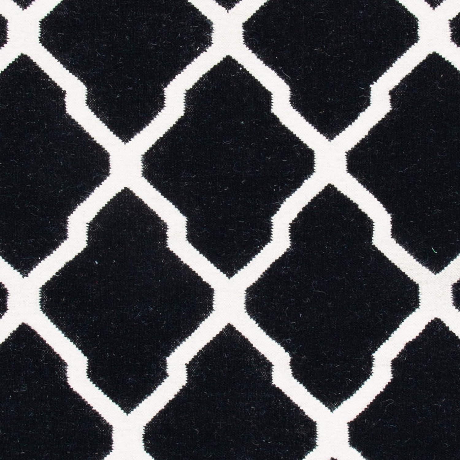 Dhurries DHU634 Hand Woven Area Rug - Black/Ivory - 5'x8' - Safavieh.