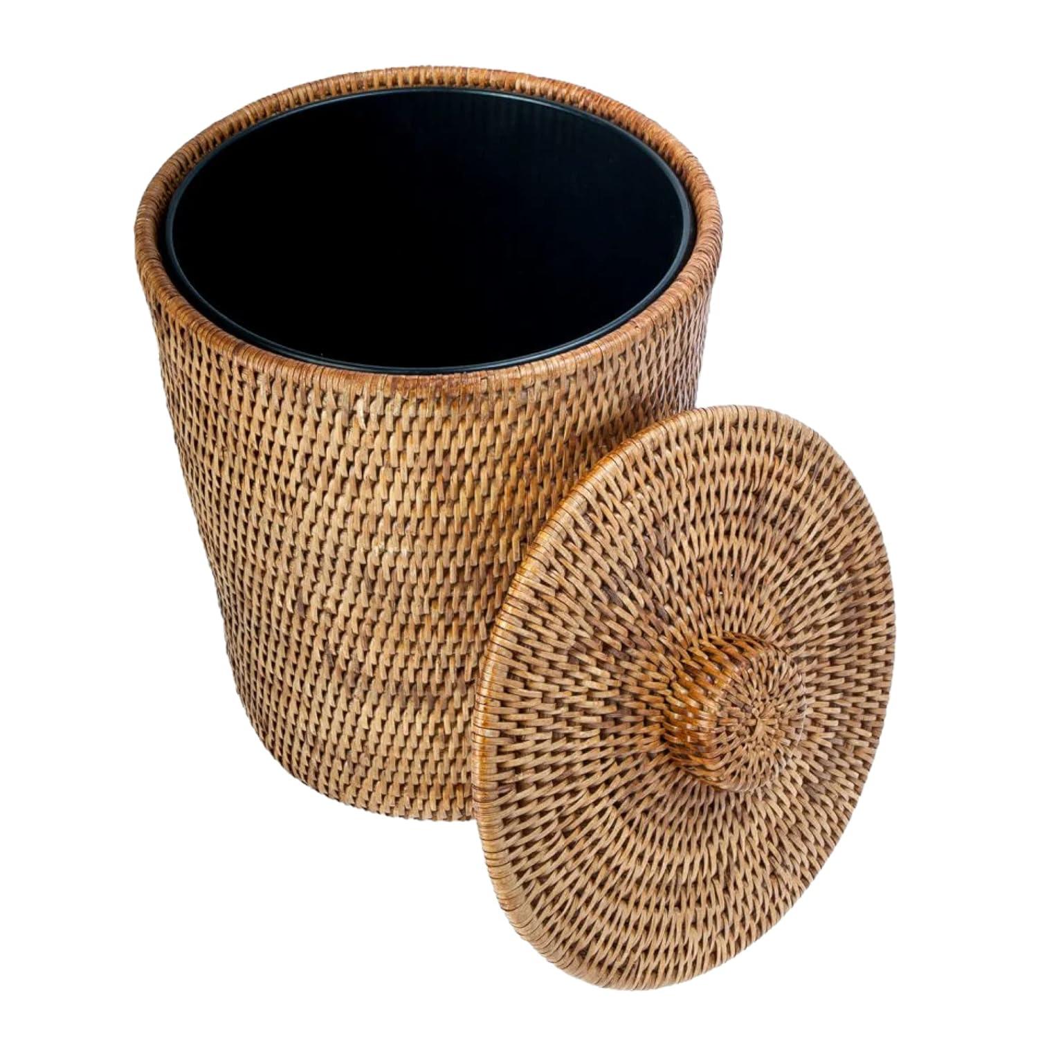 Kouboo La Jolla Rattan Wastebasket Round Plastic Insert & Lid, Waste Basket for Bedroom, Living Room, and Bathroom, Small, Honey Brown