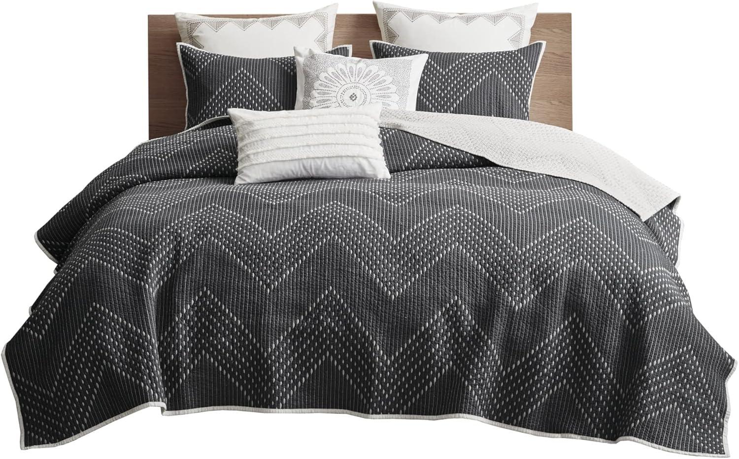 INK+IVY Pomona 3 Piece Embroidered Cotton Quilt Set