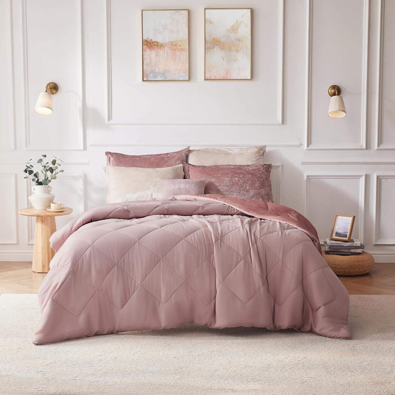 Intelligent Design Felicia Crushed Velvet Comforter Set with Throw Pillow