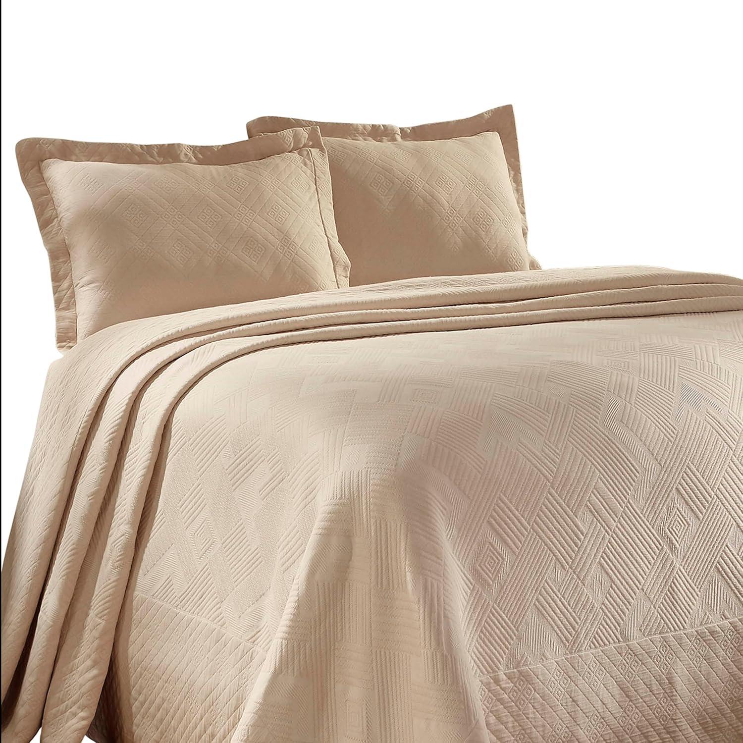 Superior Cotton Jacquard Geometric Bedspread Set Of 3 Pieces, King, Bisque