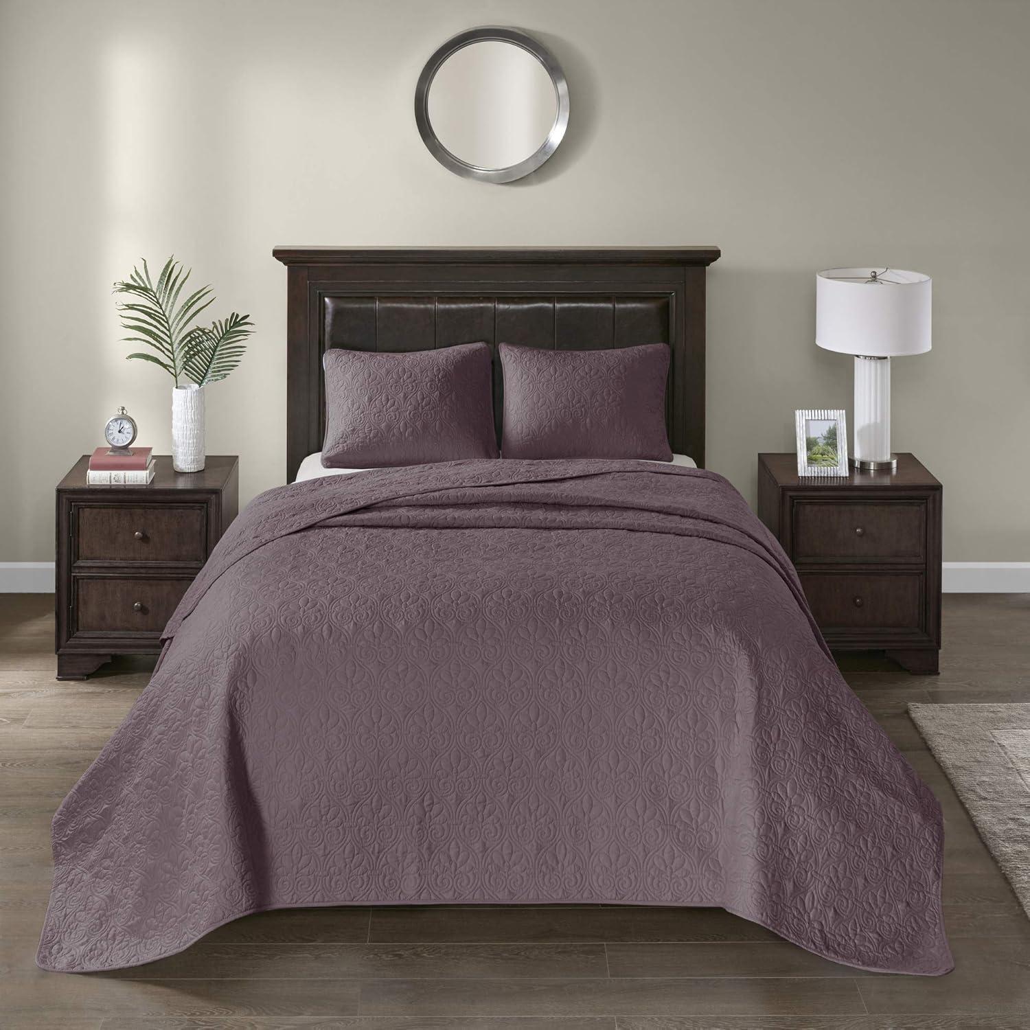 Quebec Reversible Coverlet Set