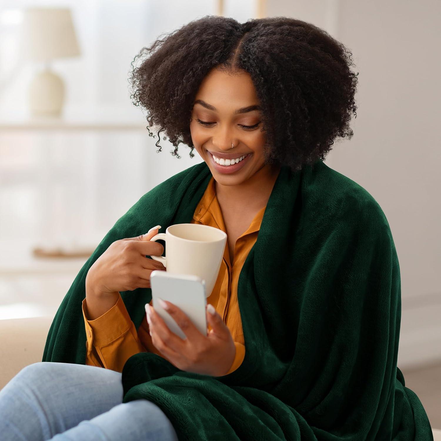 Utopia Bedding Fleece Blanket Throw Size Forest Green 300GSM Luxury Anti-Static Fuzzy Soft Microfiber Blanket for Couch, Sofa and Bed (60x50 Inch)