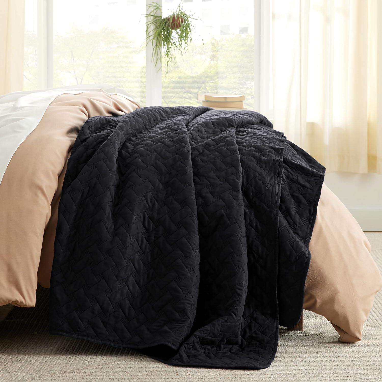 King Black Microfiber Quilt Set with Pillow Shams