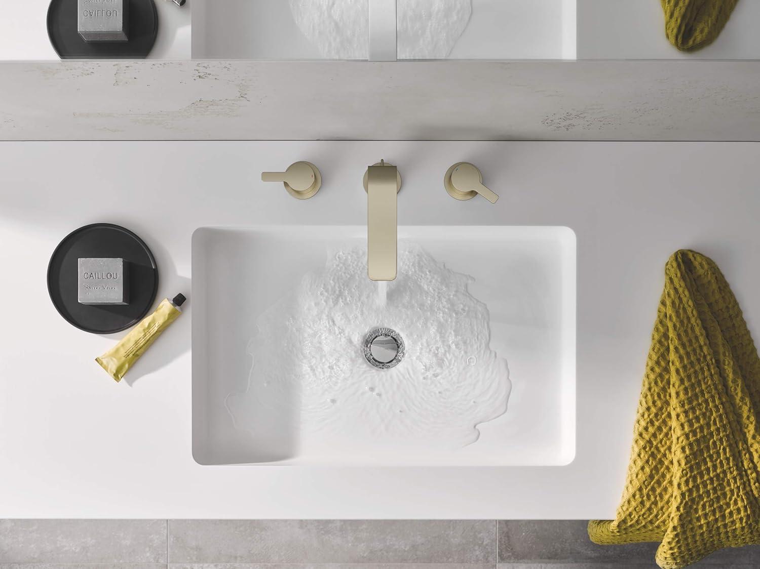 Lineare™ Widespread Bathroom Faucet with Drain Assembly