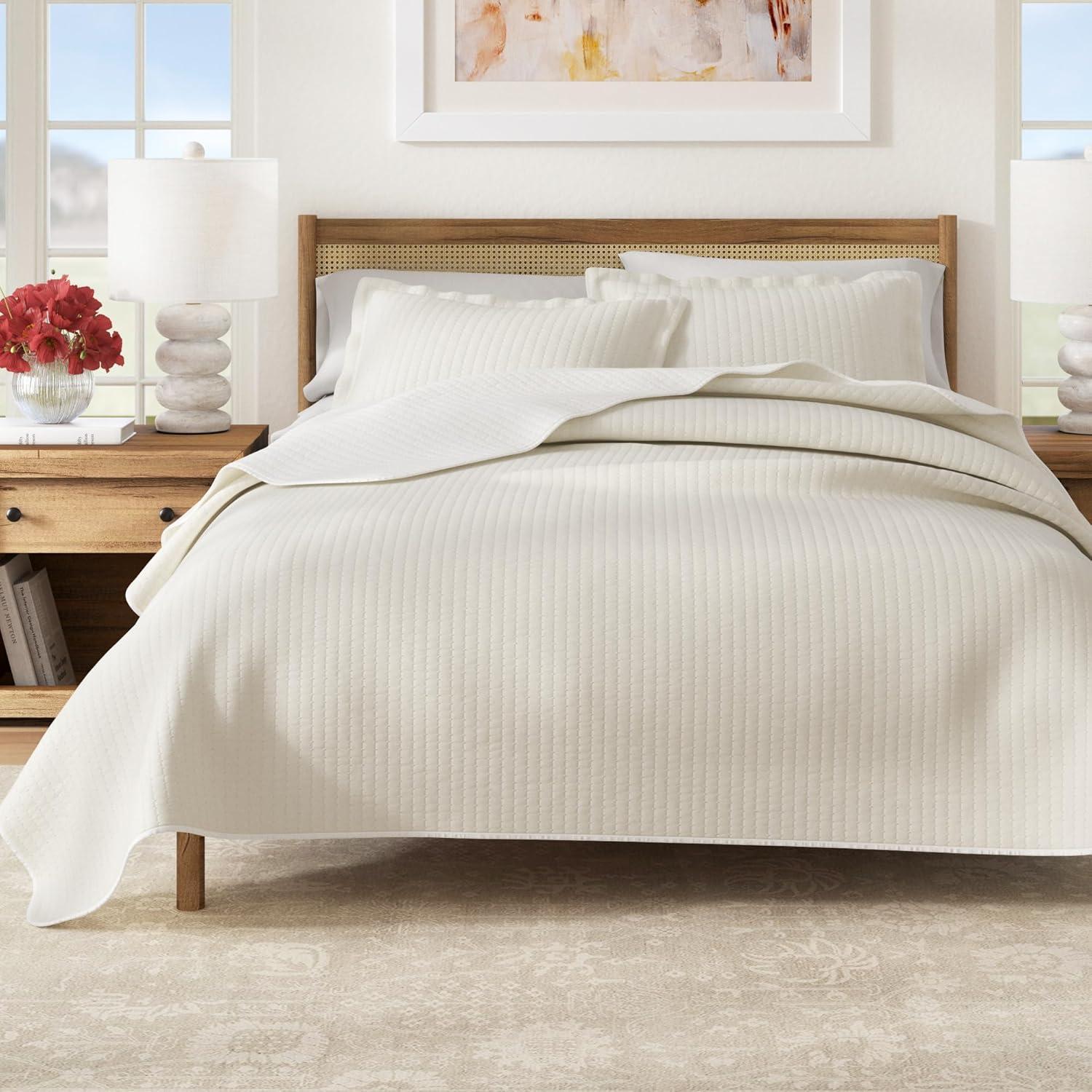 FreshFolds Modern & Contemporary Stripe Stitched Quilt Set with Shams