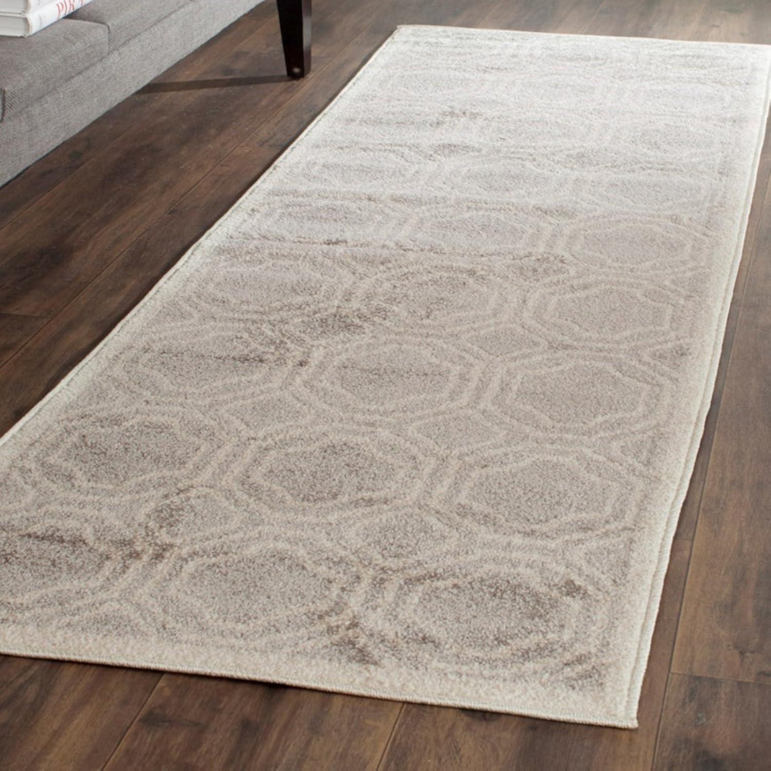 Amherst AMT411 Power Loomed Area Rug - Light Grey/Ivory - 5'3"x8' - Safavieh.