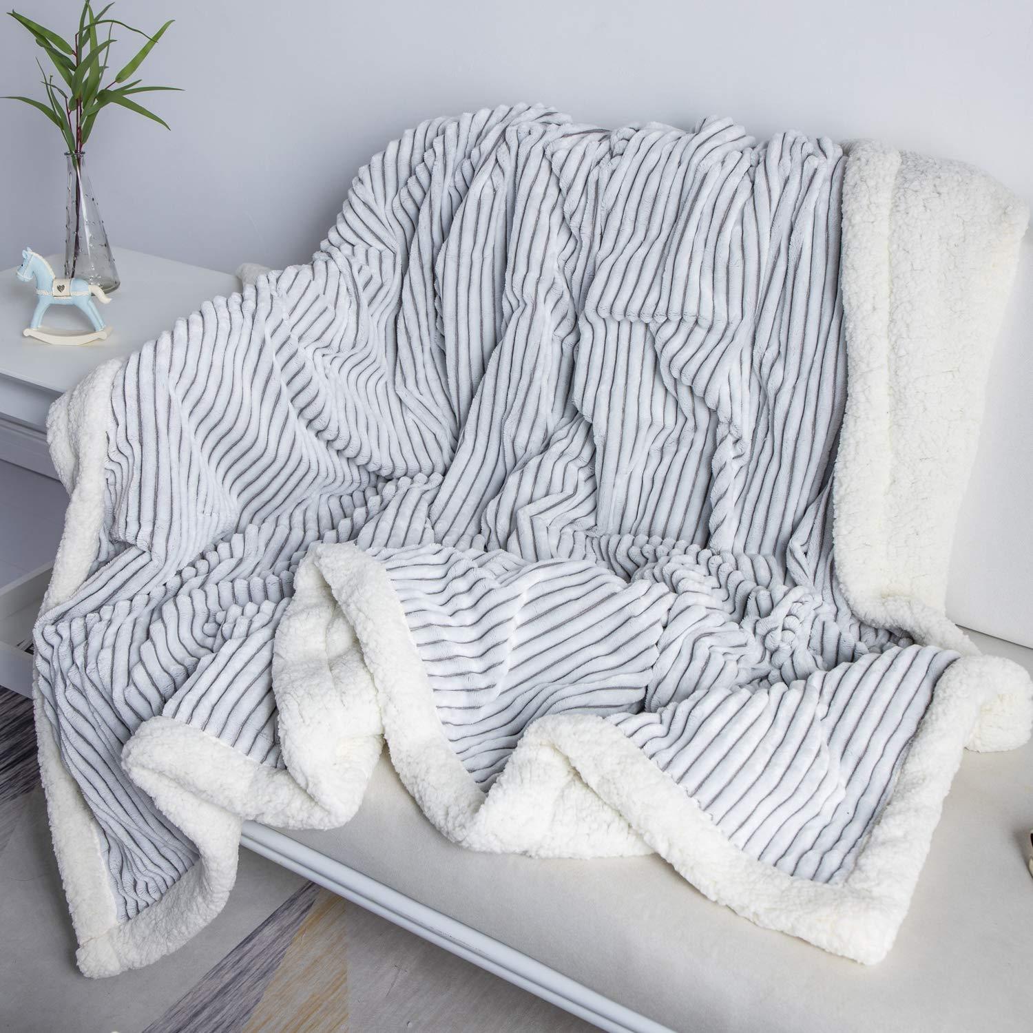 DISSA Sherpa Fleece Blanket Soft Grey and White Throw Blanket Cozy Plush Blankets for Couch Sofa Bed,51"x63"