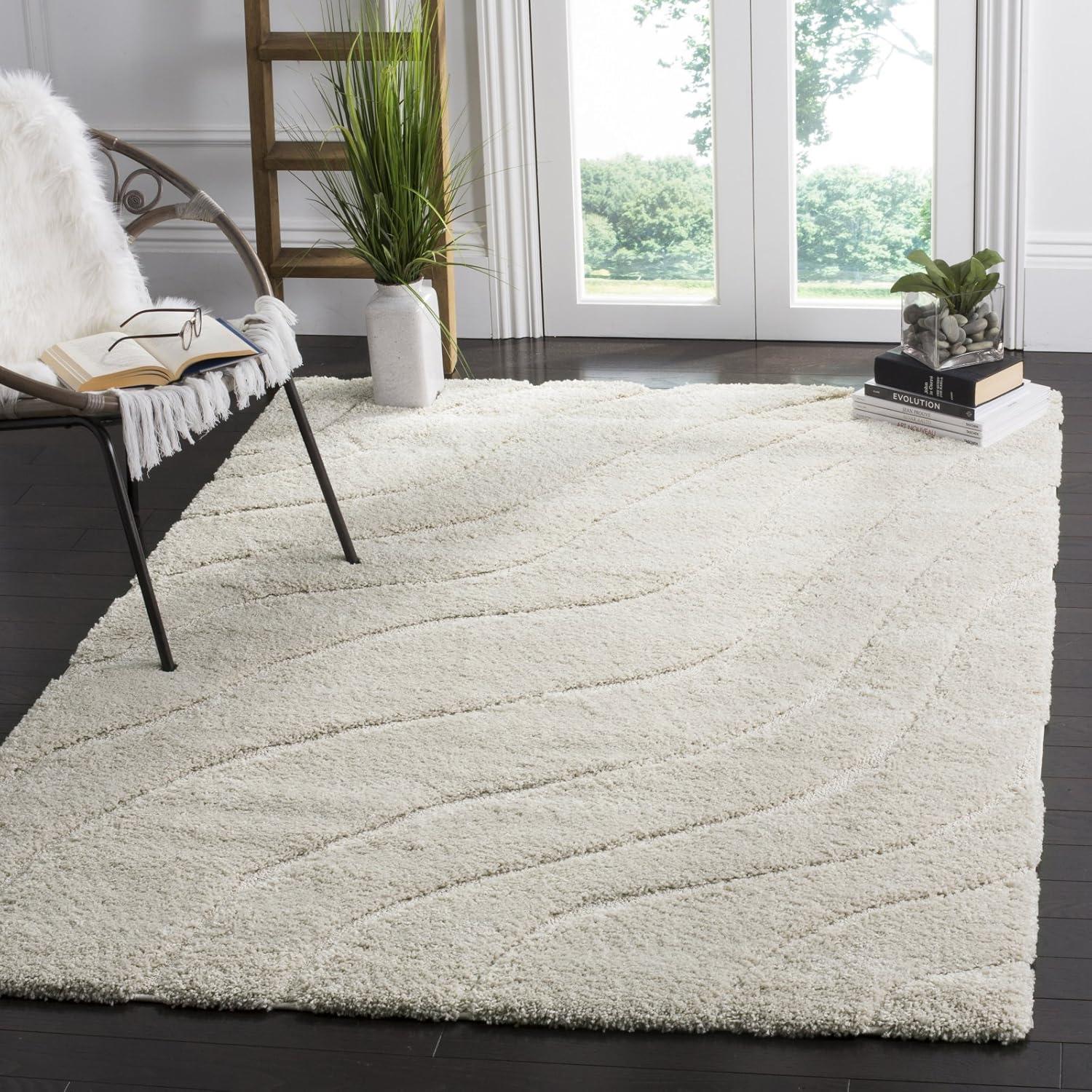 Florida Shag SG472 Power Loomed Indoor Accent Rug - Cream/Beige - 3'3"x5'3" - Safavieh