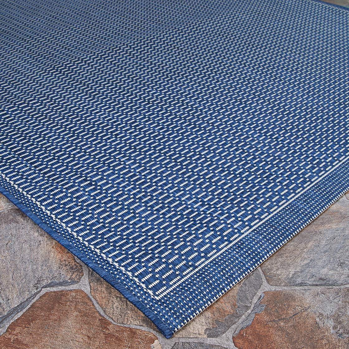 Couristan Recife Checkered Field Indoor / Outdoor Area Rug, Ivory- Indigo Blue, 7'6" Square