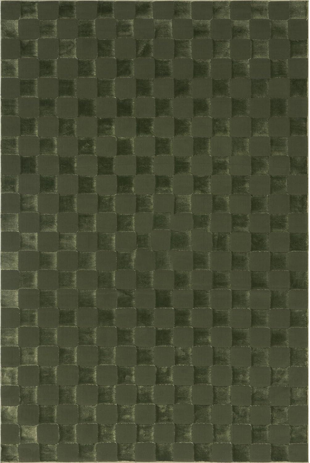 Green Checkered Machine Washable Polyester Accent Rug