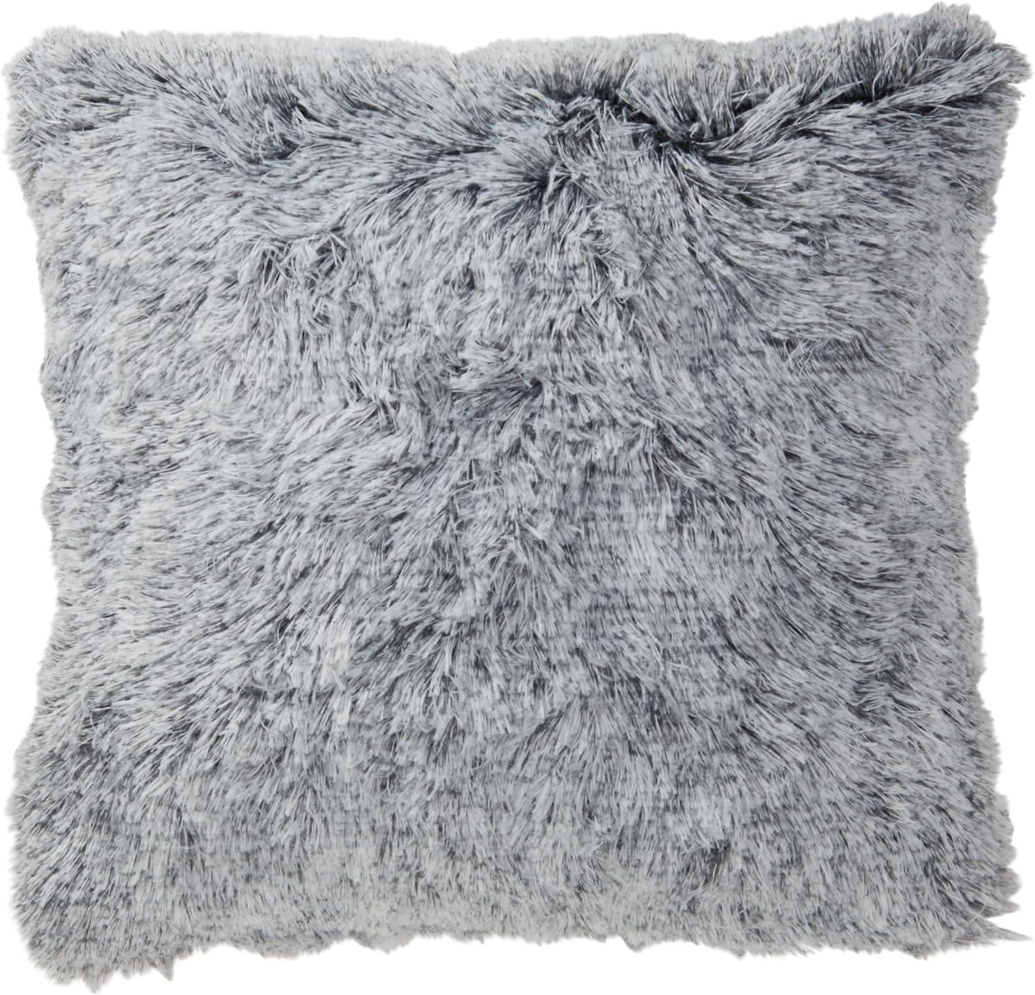 Juvale Set of 2 Gray Faux Fur Decorative Throw Pillow Covers Cushion Cases for Couch Sofa, Fuzzy Home Decor, 18x18 in