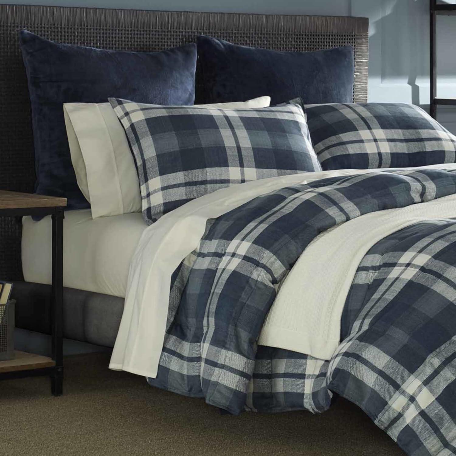 Crossview Plaid 2-Piece Navy Blue Micro Suede Twin/Twin XL Comforter Set