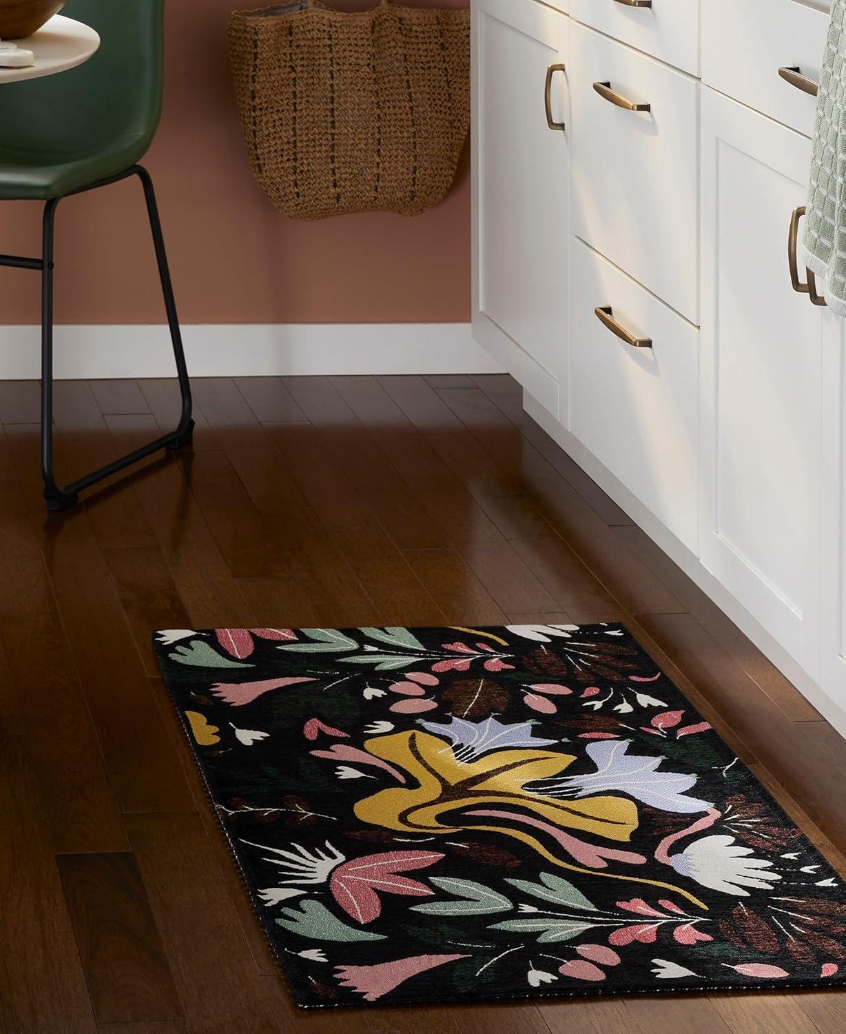 Town & Country Living Town & Country Living Livie Floral Drip Everwash Washable Multi-Use Non-Slip Backing Decorative Rug