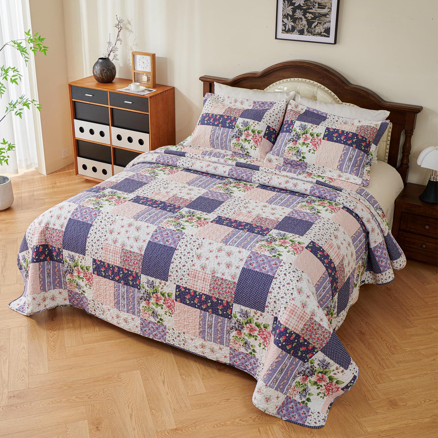 Evenhug Quilts 3-Piece Square Multi-Color Floral Patchwork
