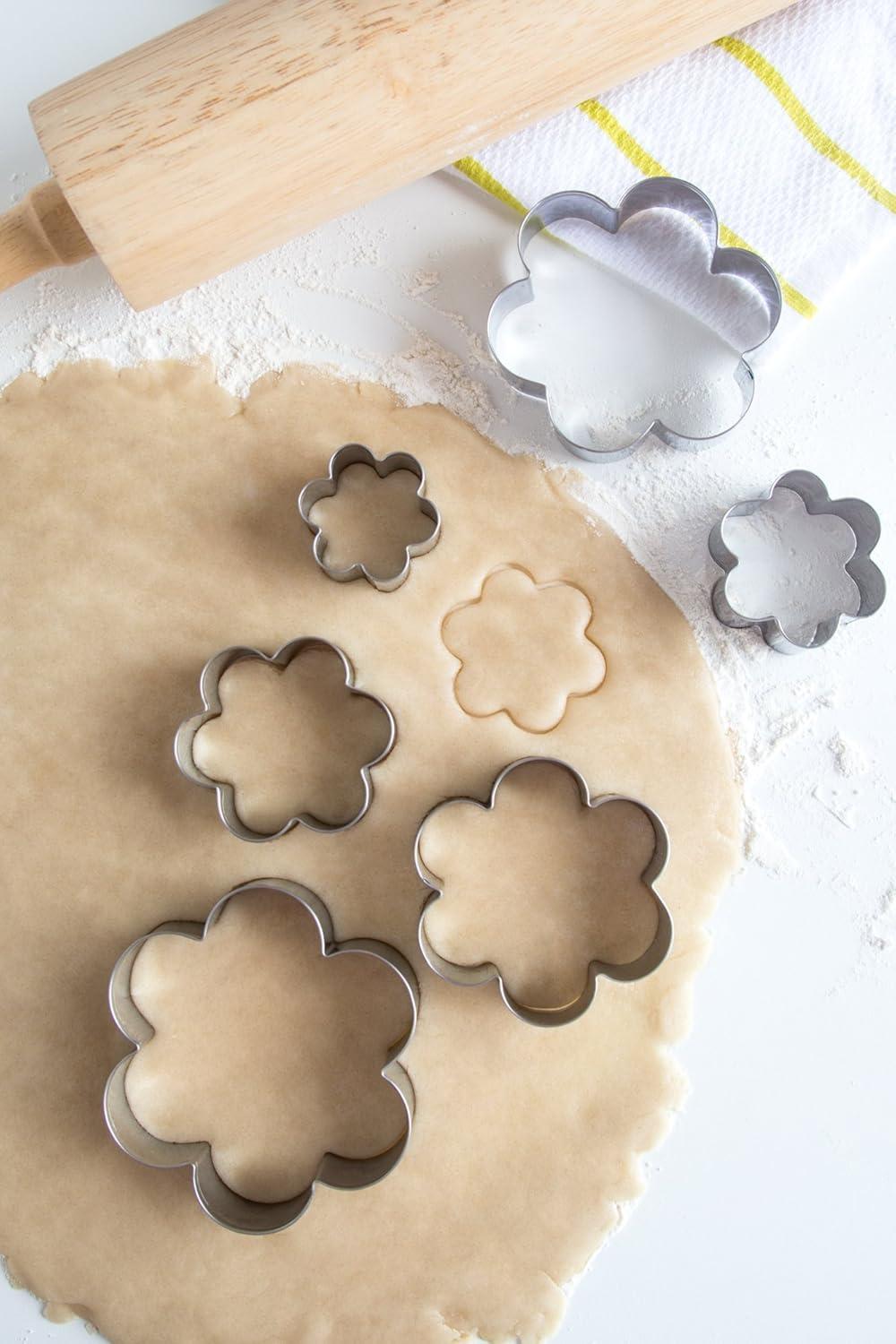 Fox Run Brands Fox Run Brands 6 Piece Flower Cookie Cutter Set