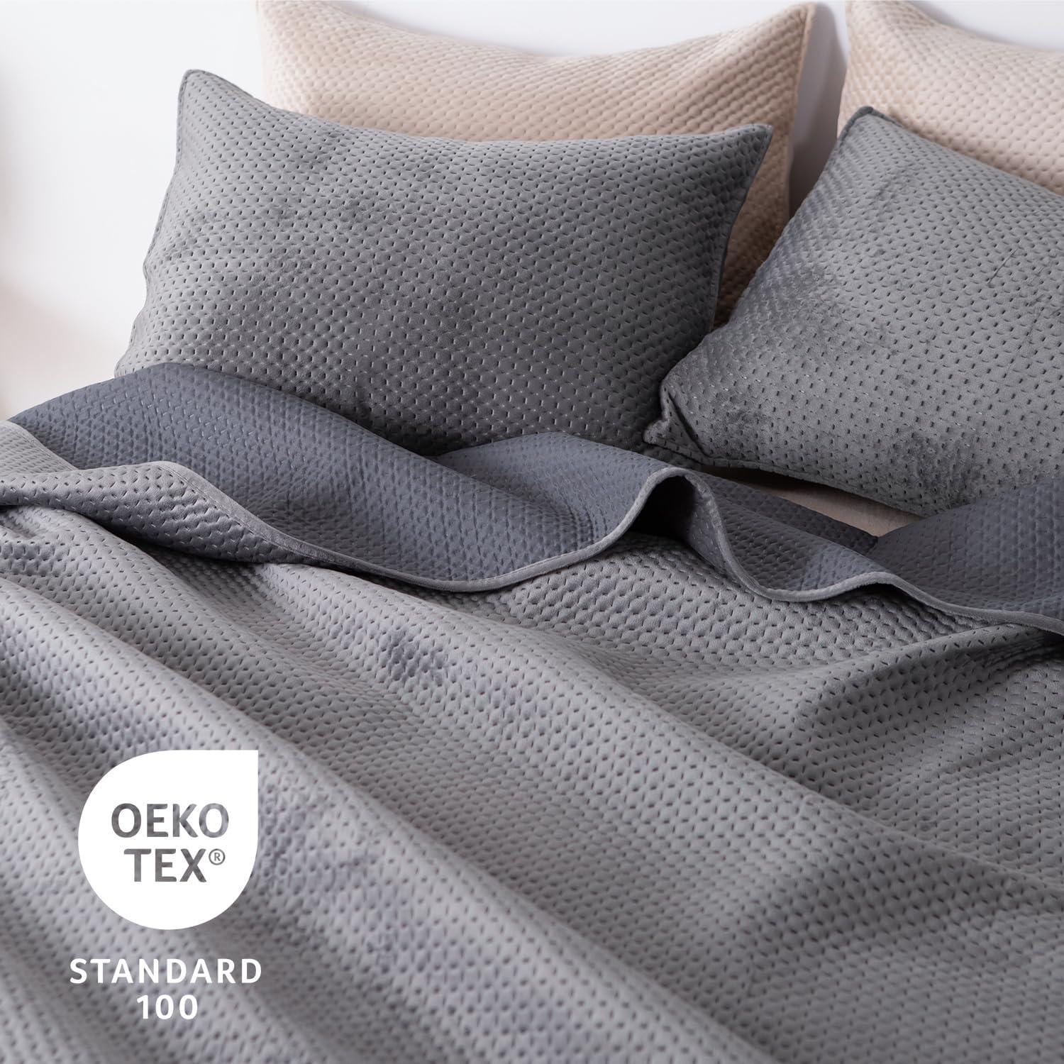 Kasentex  All Season Plush Poly Velvet Lavish Design Quilt Set Soft and Warm Machine Washable Coverlet Grey Queen