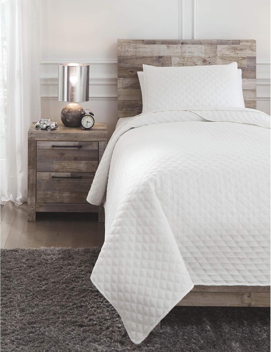 Signature Design by Ashley Casual Ryter Twin Coverlet Set  White