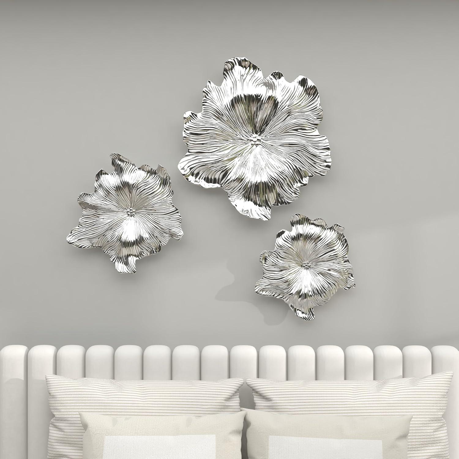 DecMode Silver Polystone 3D Floral Wall Decor (3 Count)