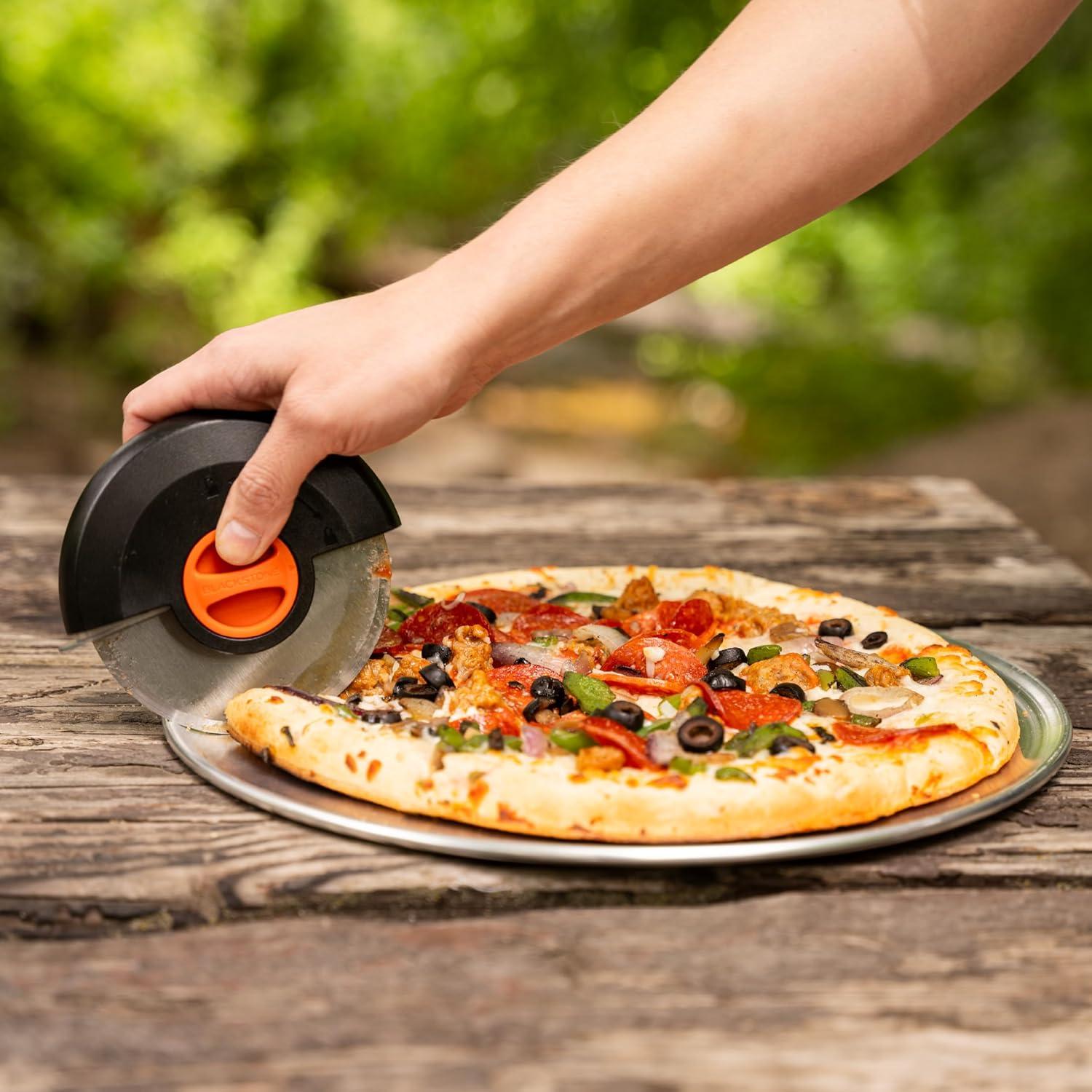 Blackstone Blackstone Palm Pizza Cutter with Stainless Steel Blade