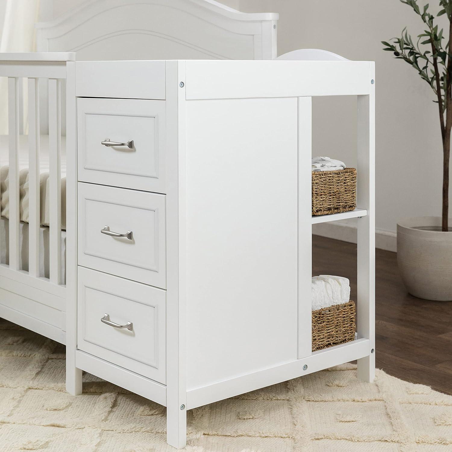 DaVinci Charlie 4-in-1 Convertible Crib & Changer