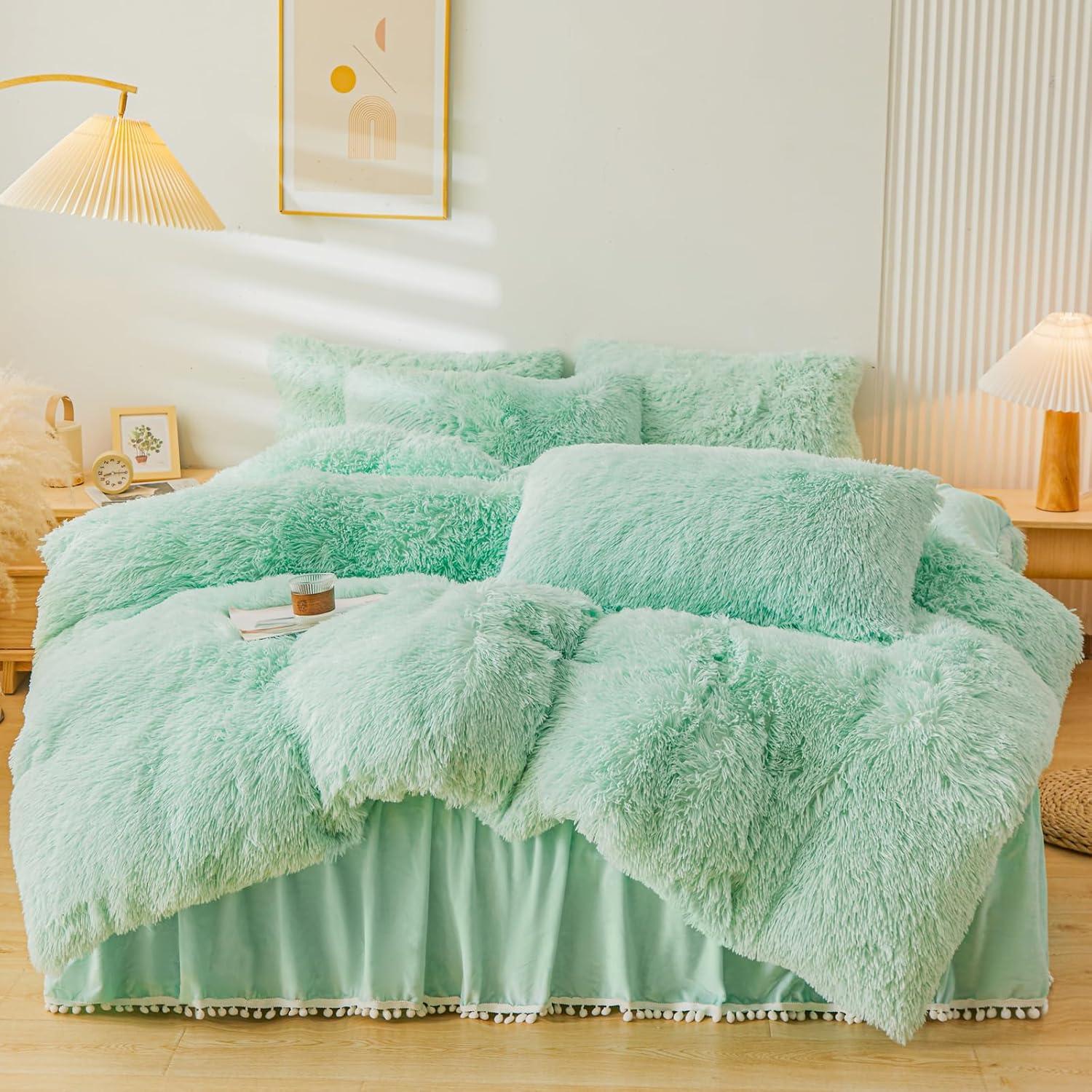 LIFEREVO 3 Pieces Luxury Plush Shaggy Faux Fur Duvet Cover Set(1 Fluffy Fuzzy Comforter Cover + 2 Pompoms Fringe Quilted Pillow Shams) Furry Bed Set, Zipper Closure, Queen Size, Dark Green