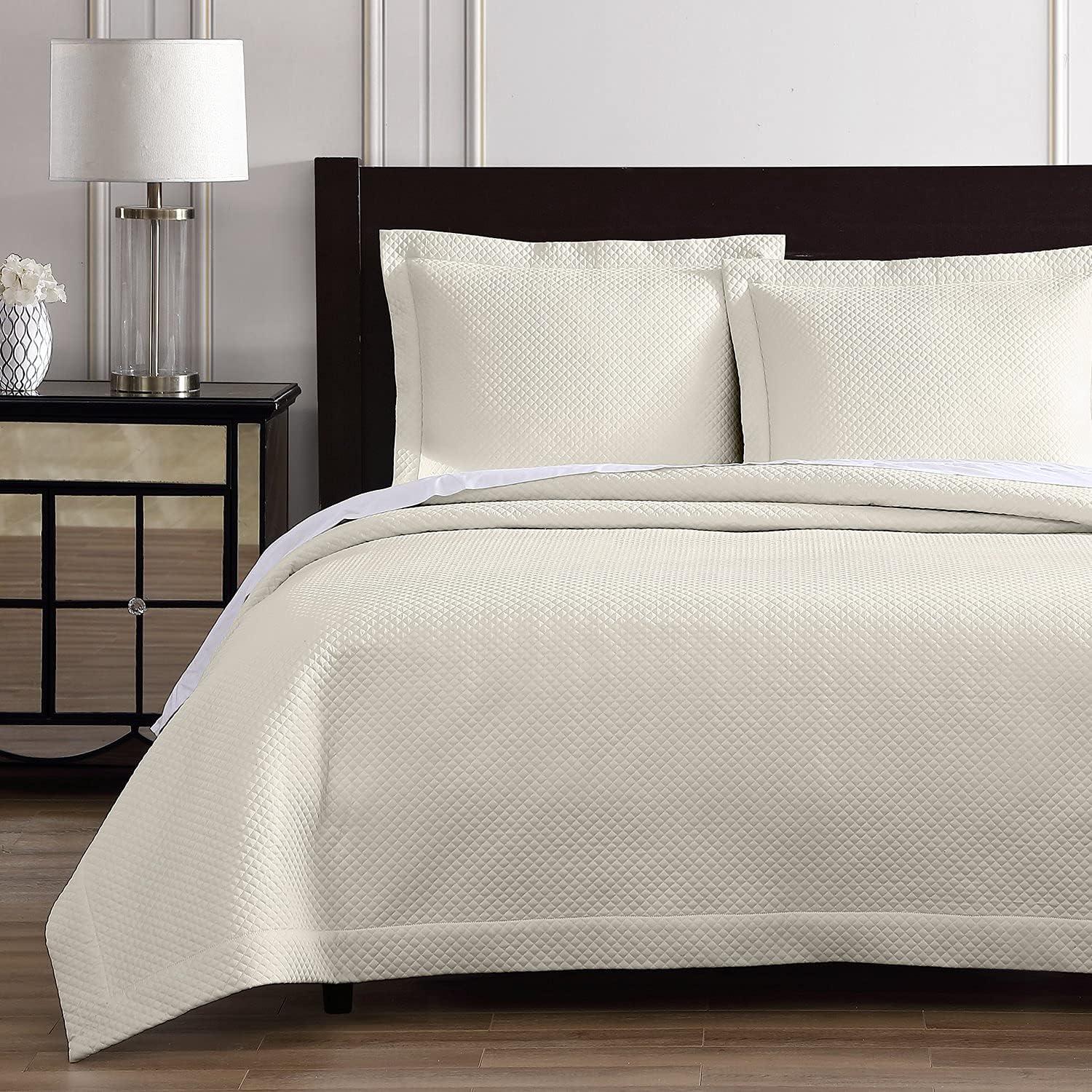 Ivory Queen Diamond Quilted Egyptian Cotton Coverlet Set