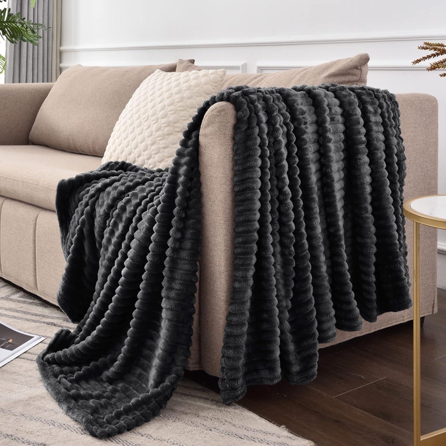 Black 3D Ribbed Jacquard Fleece Throw Blanket 50x60 inches