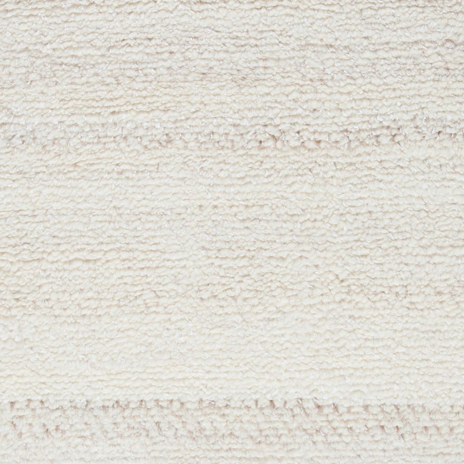 SAFAVIEH Casablanca Carbrey Solid Wool Shag Area Rug, Beige, 4' x 6'