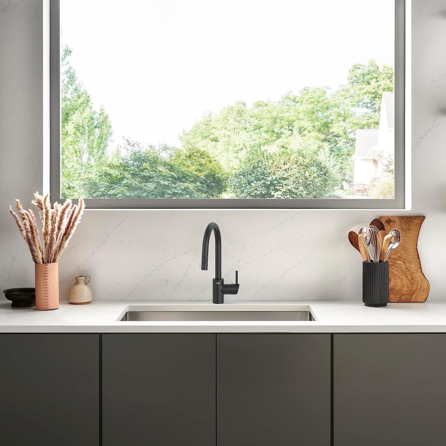 Concetto™ Single Handle Kitchen Faucet with Accessories 1.75 GPM