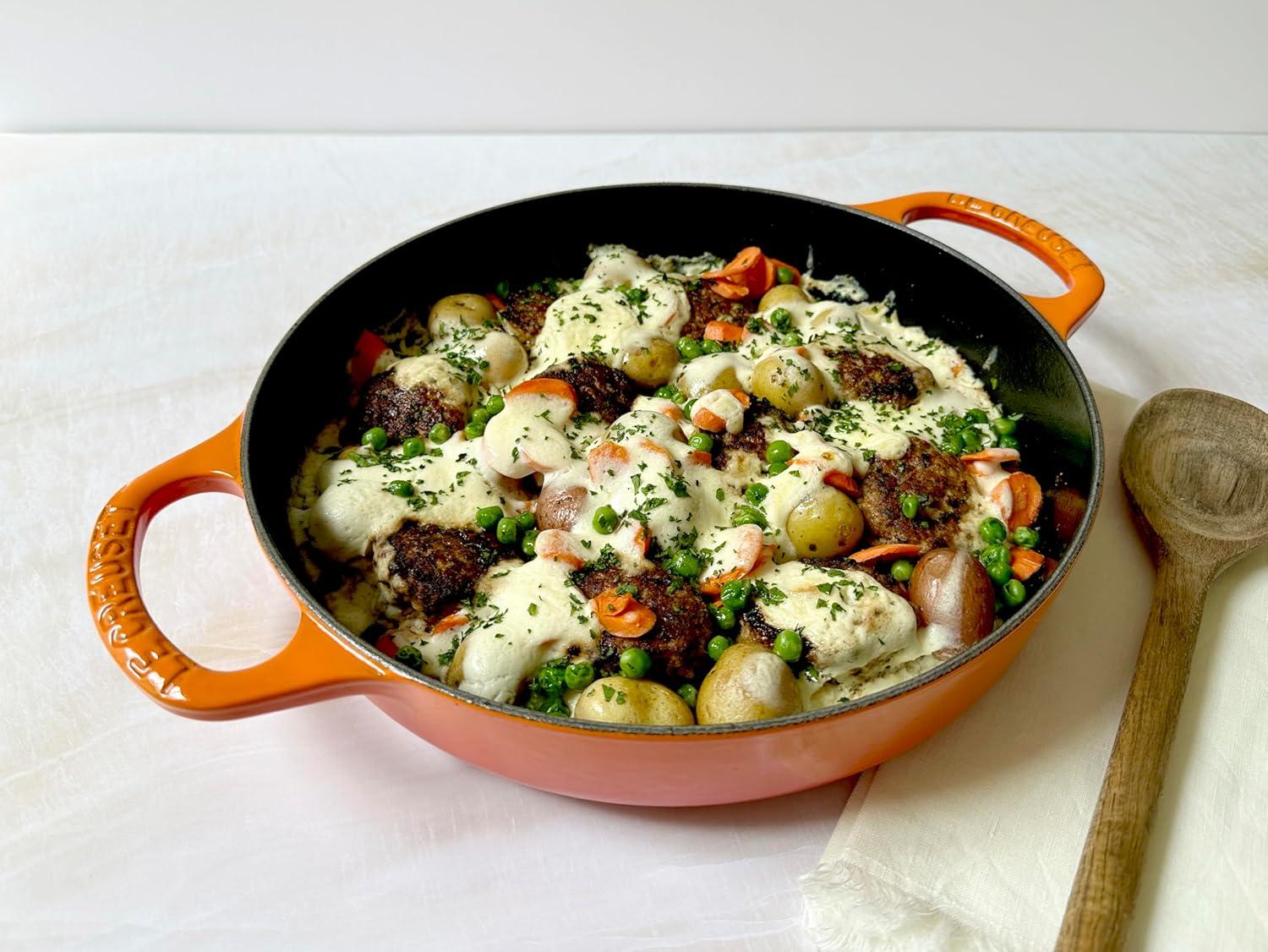 Le Creuset ® Signature 11" Flame Enameled Cast Iron Everyday Pan
