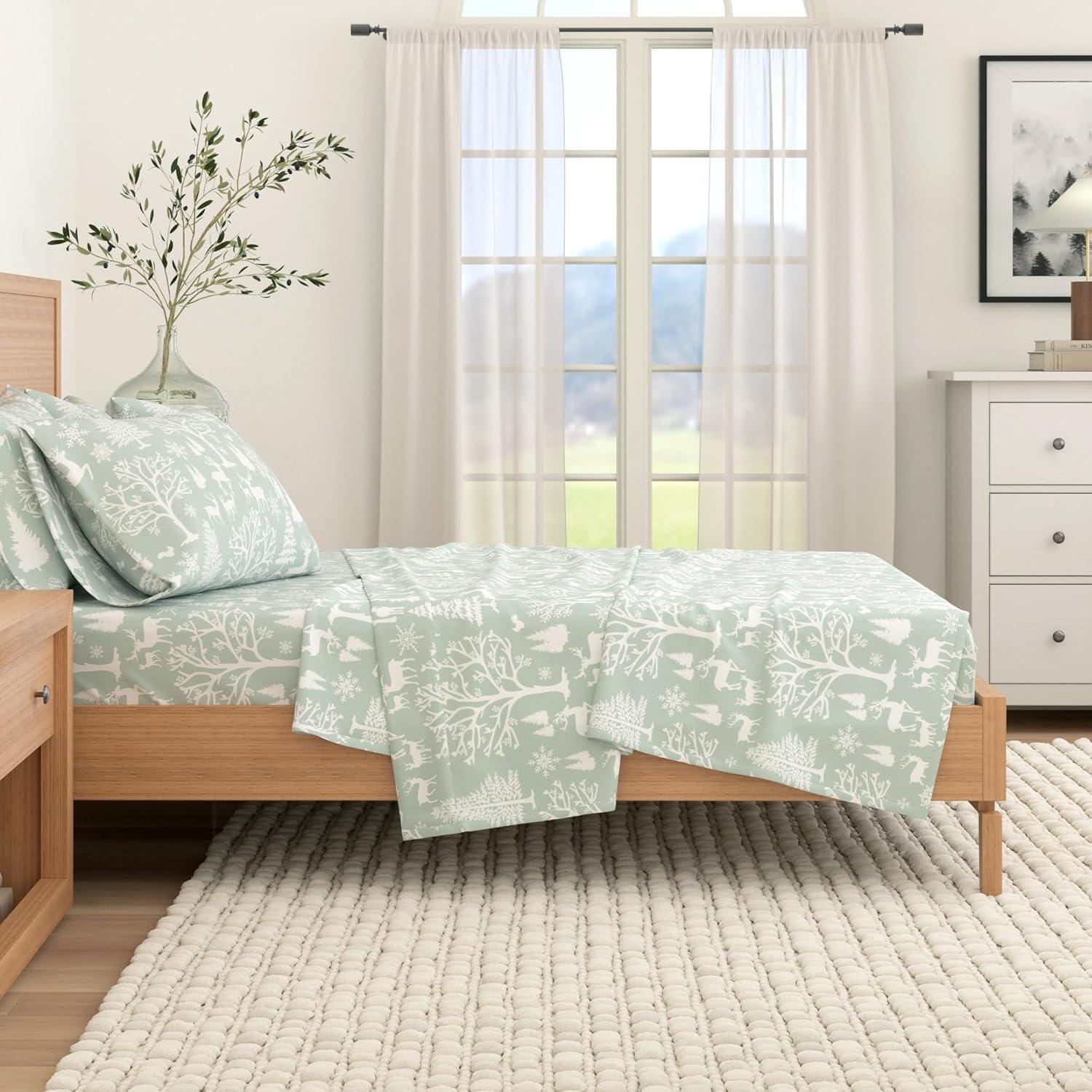 FreshFolds 100% Turkish Cotton Holiday Printed Flannel Sheet Set