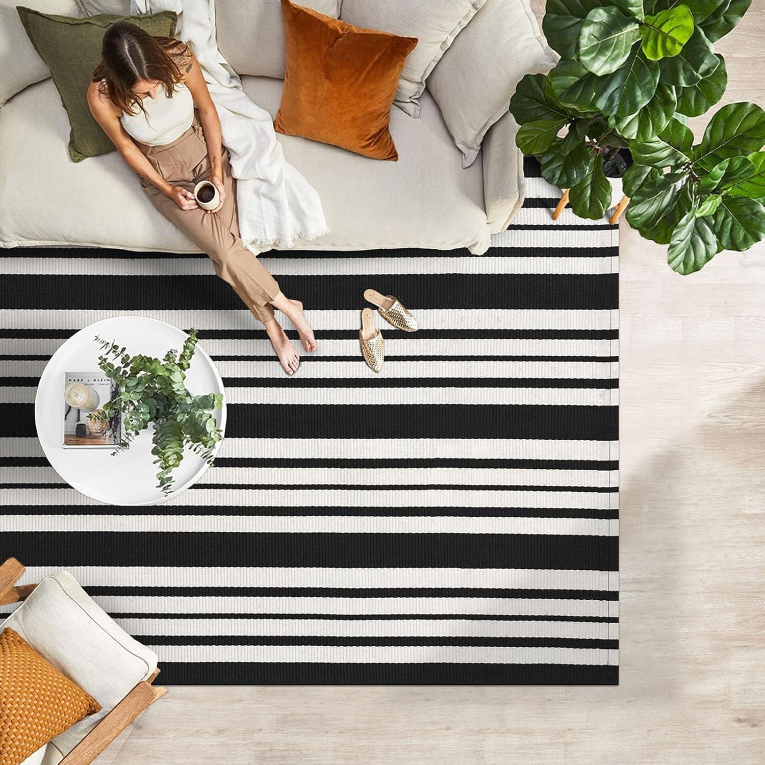IOHOUZE Navy and White Striped Rug 2'x3' Front Door Rugs, Small Washable Area Rug for Front Porch, Spring Summer Doormats Outdoor Indoor, Cotton Rugs for Entryway Porch Entrance