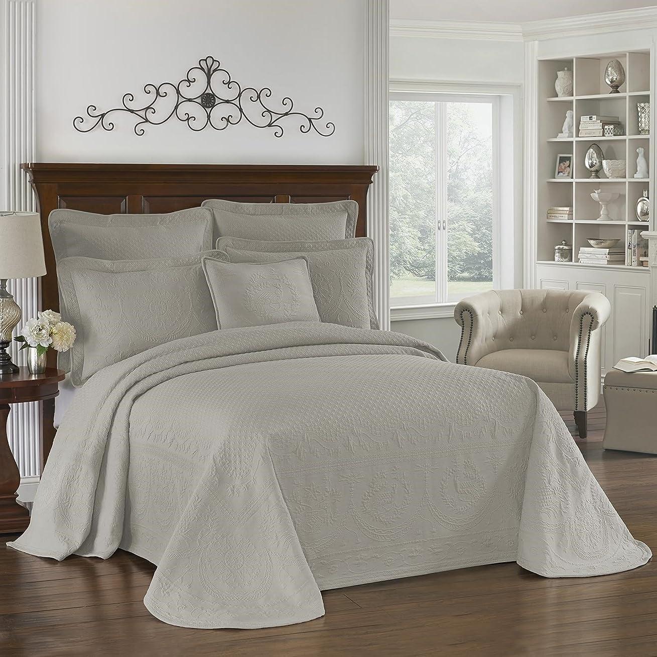King Charles Matelasse Traditional Cotton Floral Coverlet