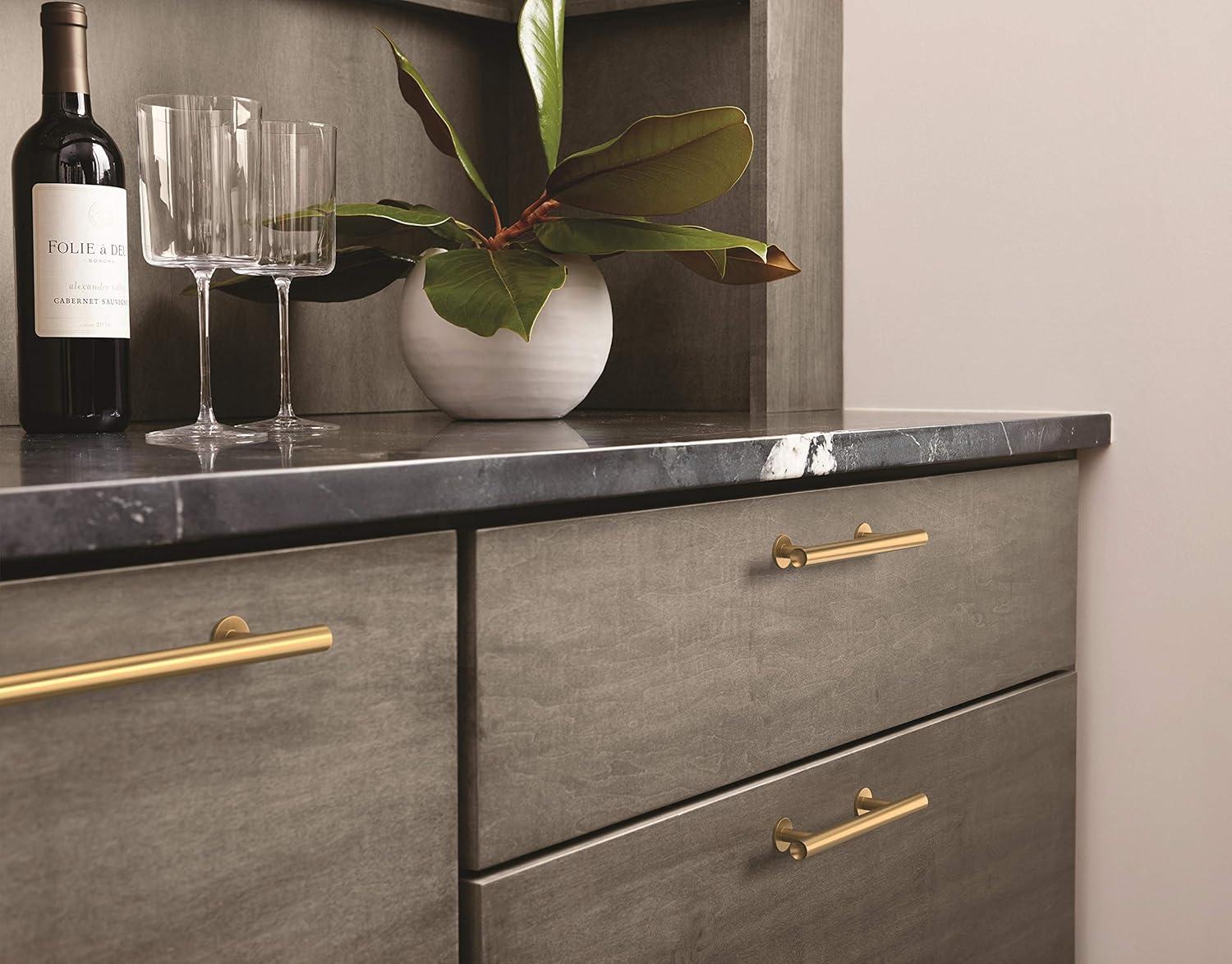 Radius Bar Pull