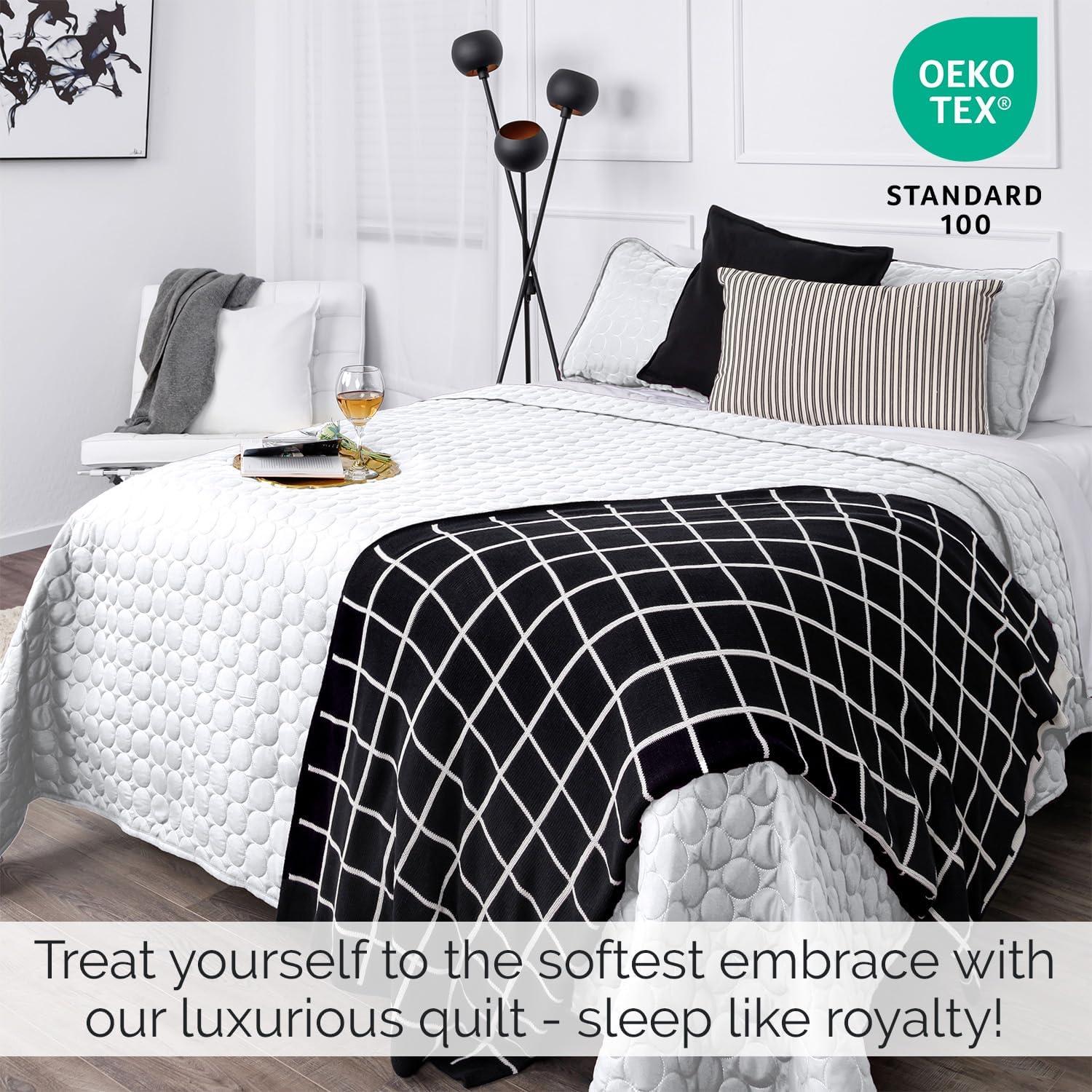 Southshore Fine Living, Inc. White Quilts Queen Size Set, Lightweight Summer Bedspread with 2 Quilted Pillow Shams, Cozy, Soft Circle-Stitch Design, Queen Size/Full Size, White